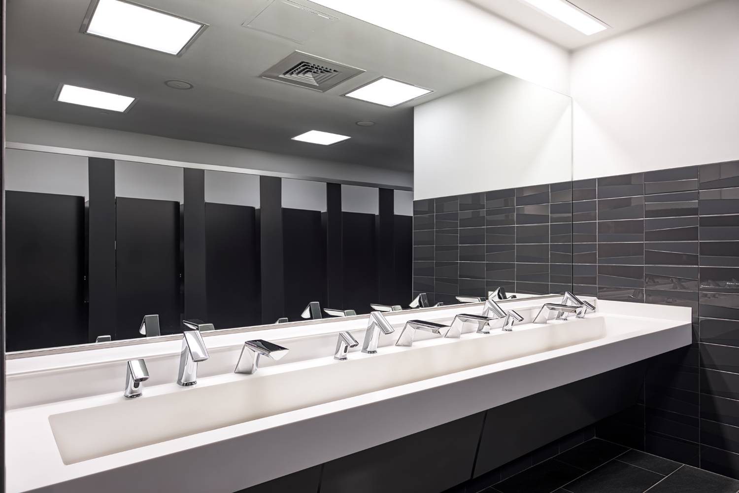 D13 sink systems with XLERATORsync hand dryers D13 sink systems raise the commercial restroom aesthetic.